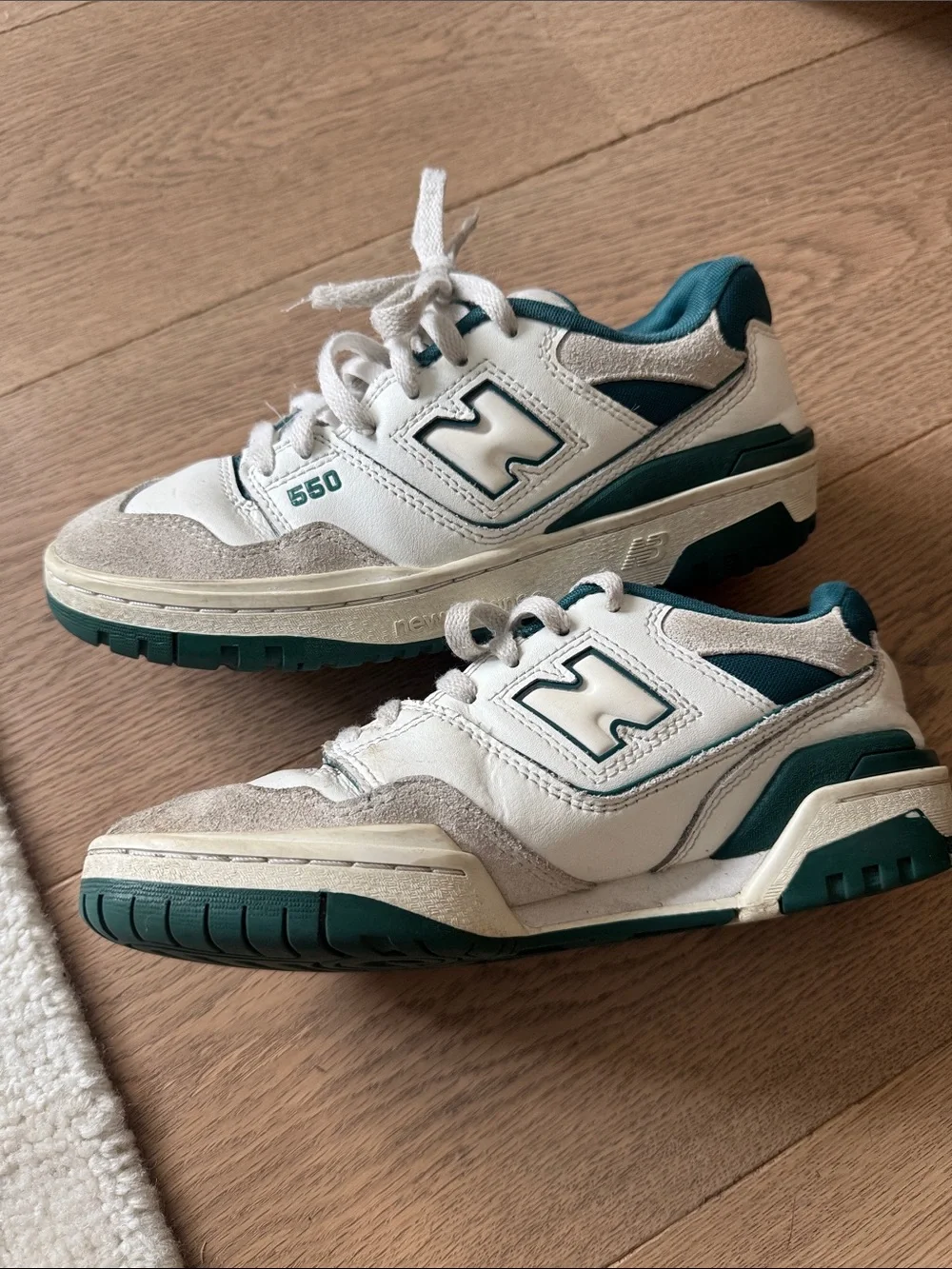 New Balance 550 Big Kids White and Teal Sneakers